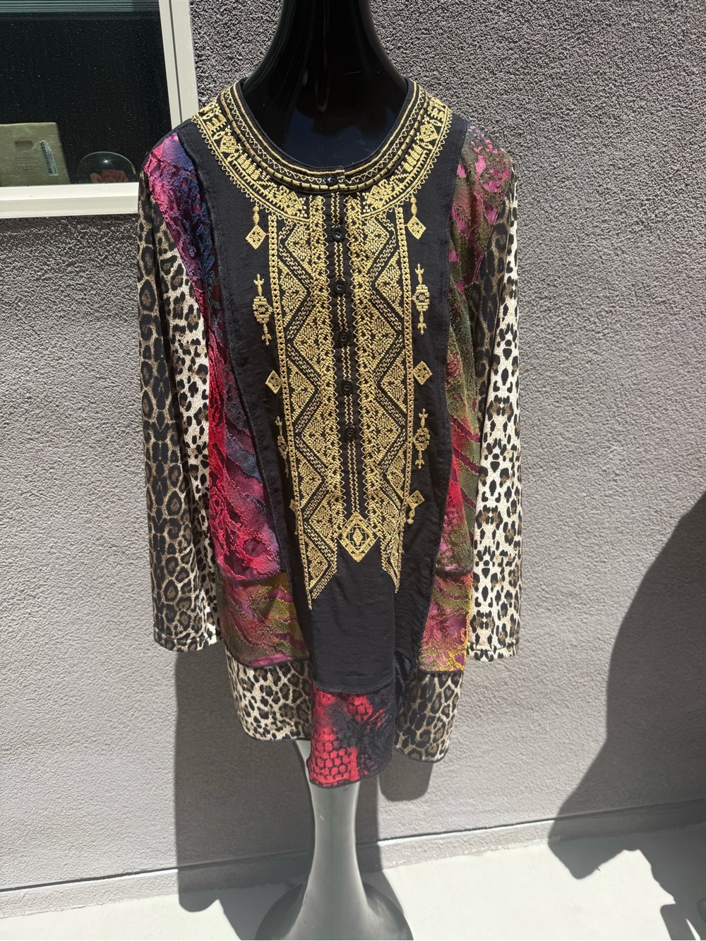 Calesas Animal Print Gold Embroidered Tunic Blouse Plus Size 1X